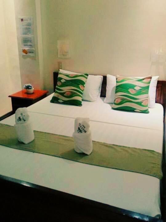 Relucio Traveller'S Pension El Nido Exterior foto
